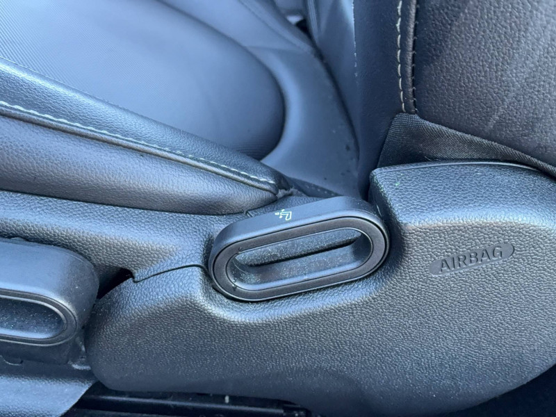 Mini Mini Hatch 3 Portes Cooper 136 ch BVA7 Finition Business Design 3  occasion � Muret - photo n�14