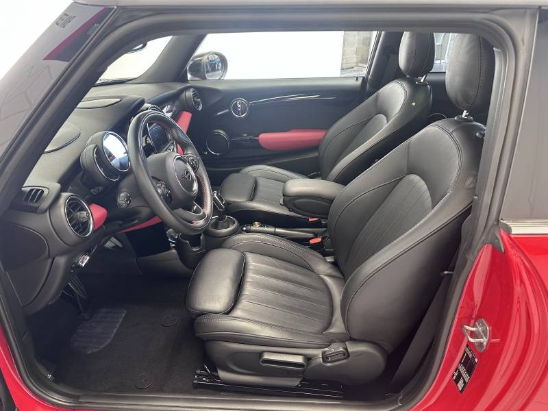 Mini Mini Hatch 3 Portes Cooper 136 ch BVA7 Finition John Works  occasion  Bziers - photo n4