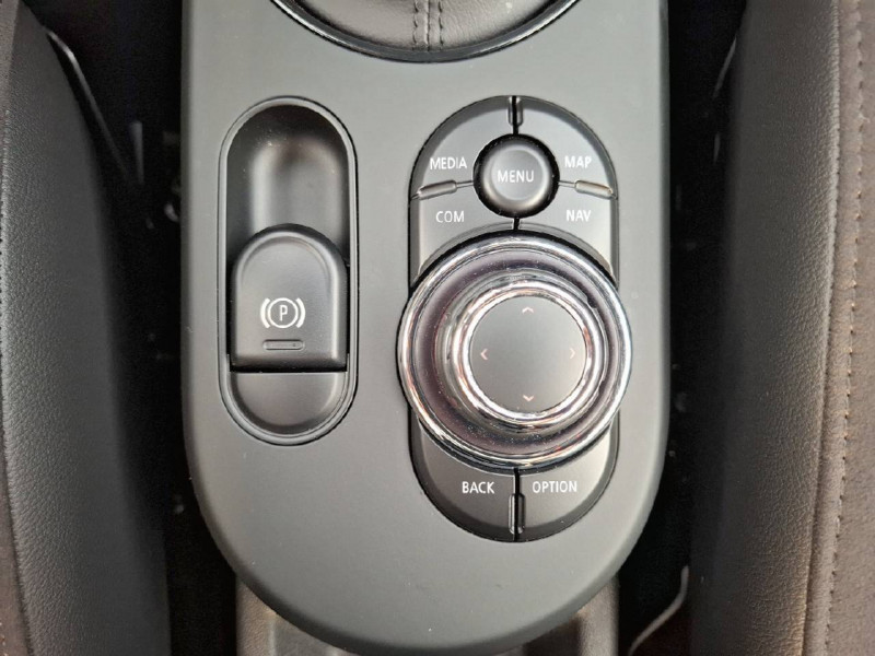 Mini Mini Hatch 3 Portes Cooper 136 ch DKG7 Edition Camden 3p  occasion &agrave; Bo� - photo n&deg;16