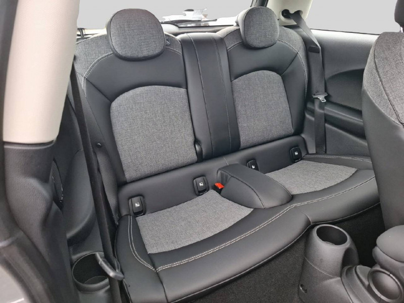 Mini Mini Hatch 3 Portes Cooper 136 ch DKG7 Edition Camden 3p  occasion  Bo - photo n14