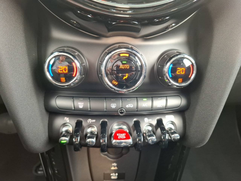 Mini Mini Hatch 3 Portes Cooper 136 ch DKG7 Edition Camden 3p  occasion  Bo - photo n18