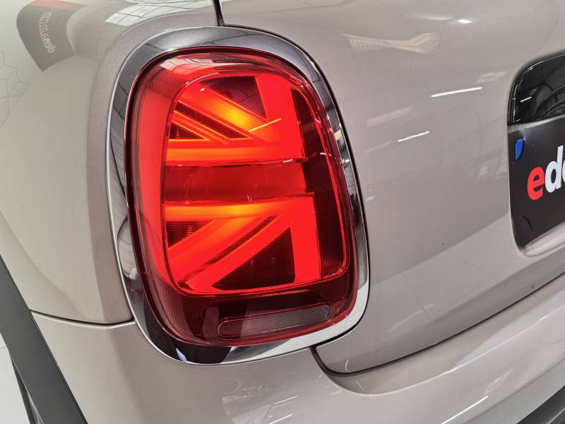 Mini Mini Hatch 3 Portes Cooper 136 ch DKG7 Edition Camden  occasion � Carcassonne - photo n�15
