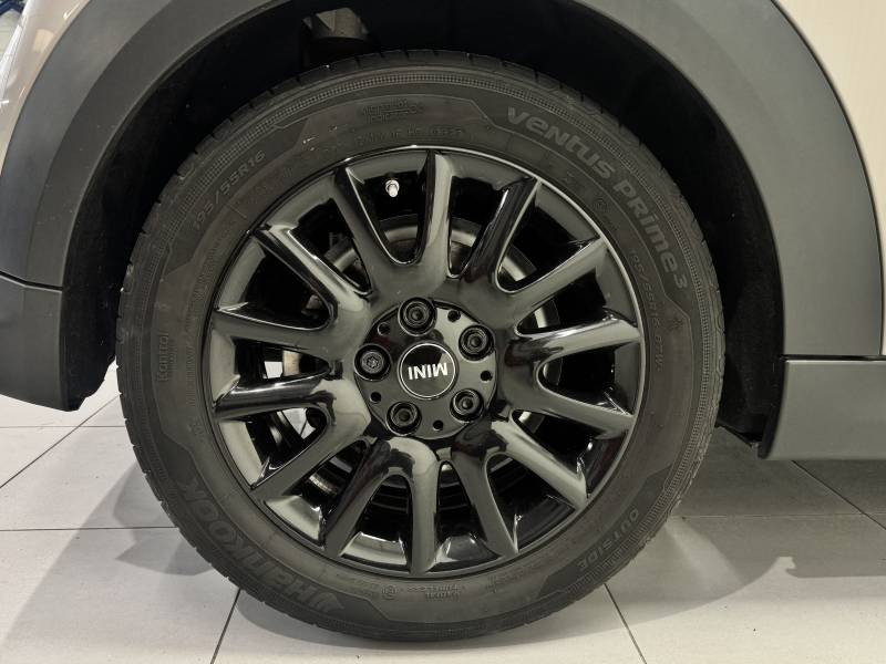 Mini Mini Hatch 3 Portes Cooper 136 ch DKG7 Edition Camden  occasion � Carcassonne - photo n�18