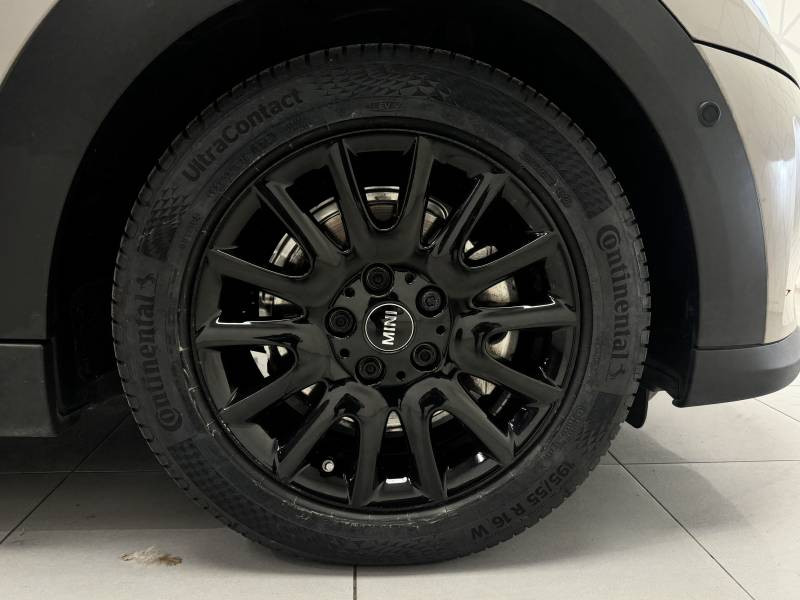 Mini Mini Hatch 3 Portes Cooper 136 ch DKG7 Edition Camden  occasion � Carcassonne - photo n�8