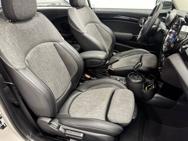 Mini Mini Hatch 3 Portes Cooper 136 ch DKG7 Edition Camden  occasion � Carcassonne - photo n�9