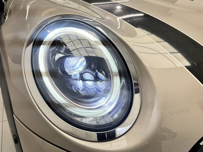 Mini Mini Hatch 3 Portes Cooper 136 ch DKG7 Edition Camden  occasion � Carcassonne - photo n�17