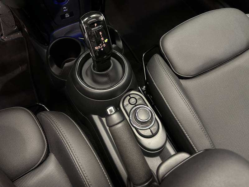 Mini Mini Hatch 3 Portes Cooper 136 ch DKG7 Edition Camden  occasion  Carcassonne - photo n6