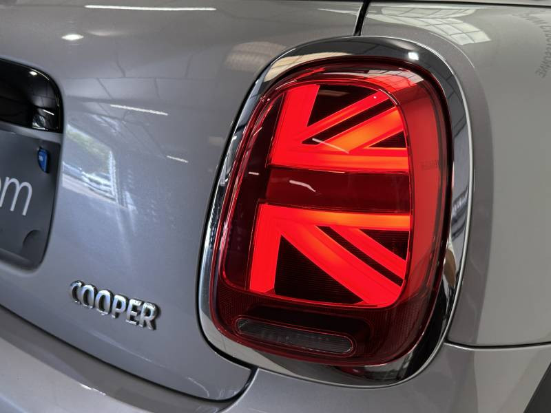 Mini Mini Hatch 3 Portes Cooper 136 ch DKG7 Edition Camden  occasion  Carcassonne - photo n12