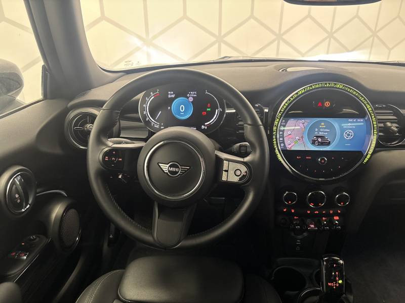 Mini Mini Hatch 3 Portes Cooper 136 ch DKG7 Edition Camden  occasion � B�ziers - photo n�7