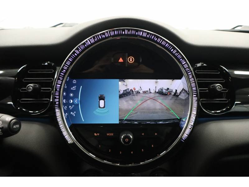 Mini Mini Hatch 3 Portes Cooper 136 ch DKG7 Edition Camden  occasion � Lescar - photo n�17