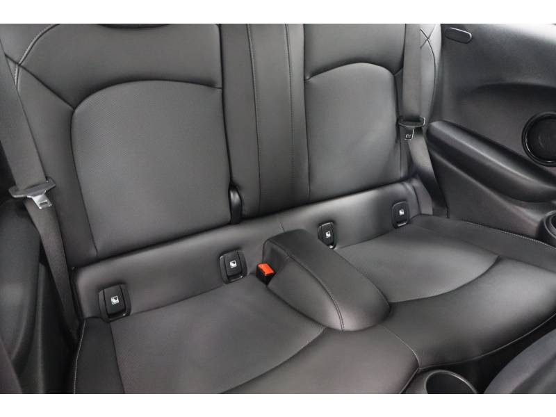 Mini Mini Hatch 3 Portes Cooper 136 ch DKG7 Edition Camden  occasion � Lescar - photo n�12
