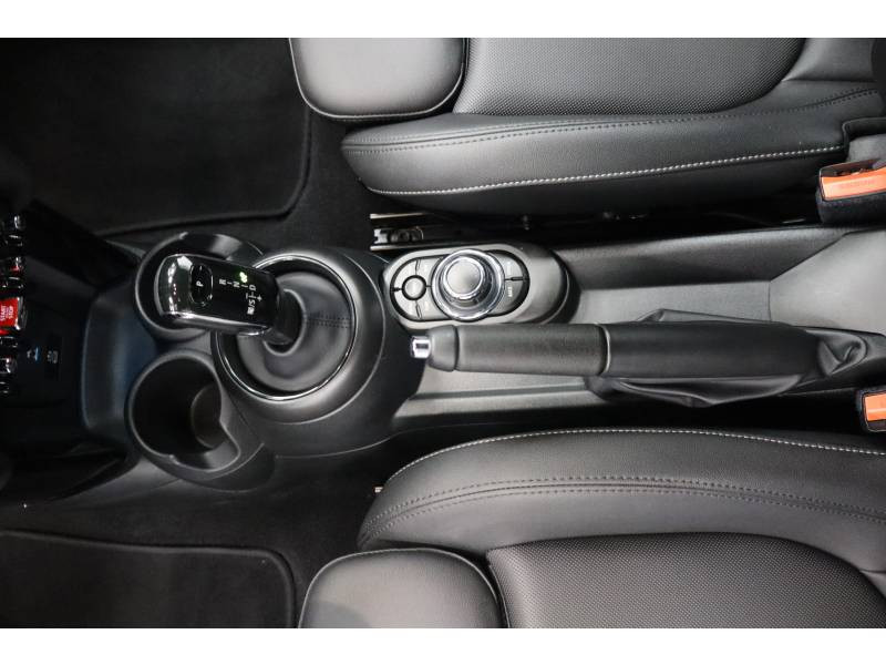 Mini Mini Hatch 3 Portes Cooper 136 ch DKG7 Edition Camden  occasion � Lescar - photo n�19