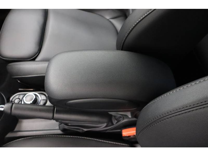 Mini Mini Hatch 3 Portes Cooper 136 ch DKG7 Edition Camden  occasion � Lescar - photo n�20