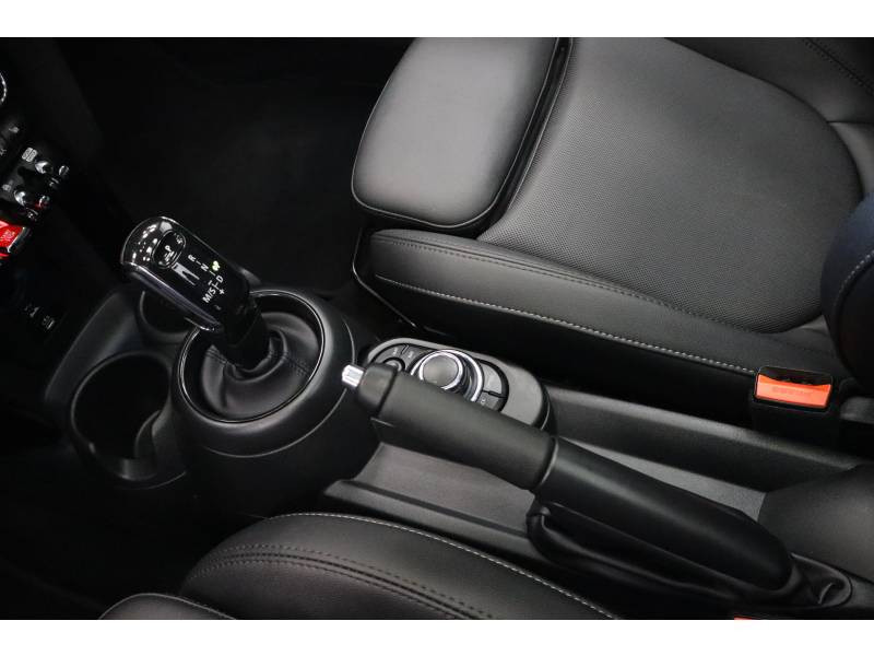 Mini Mini Hatch 3 Portes Cooper 136 ch DKG7 Edition Camden  occasion  Lescar - photo n15