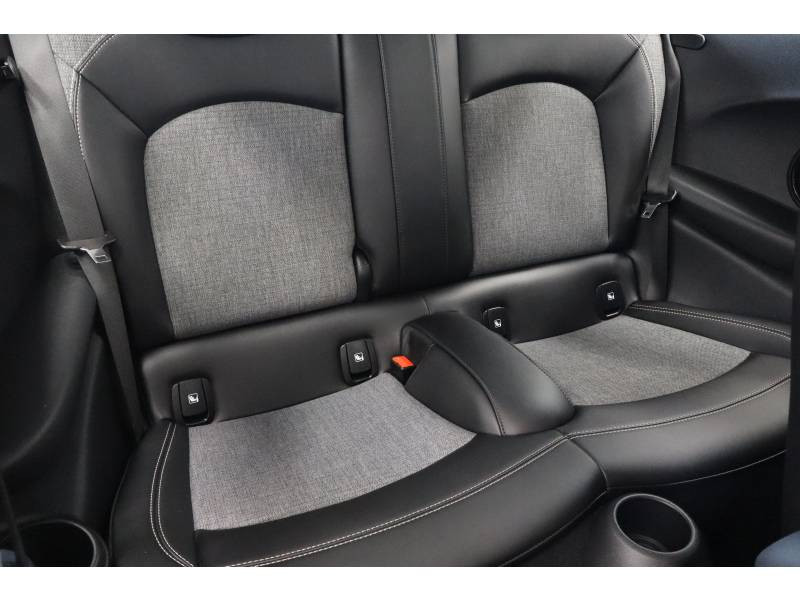 Mini Mini Hatch 3 Portes Cooper 136 ch DKG7 Edition Camden  occasion  Lescar - photo n17