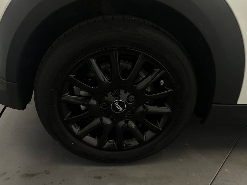 Mini Mini Hatch 3 Portes Cooper 136 ch DKG7 Edition Camden  occasion  Brive-la-Gaillarde - photo n8