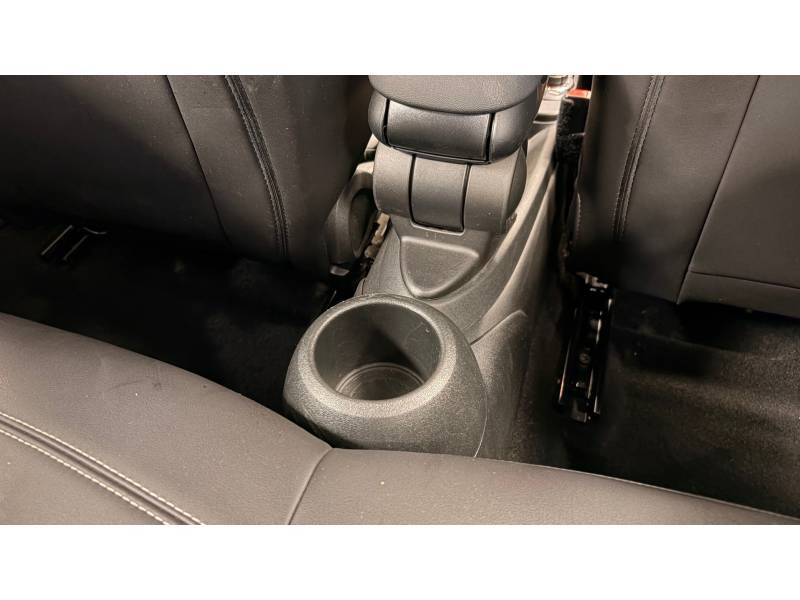 Mini Mini Hatch 3 Portes Cooper 136 ch DKG7 Edition Camden  occasion � Limoges - photo n�17