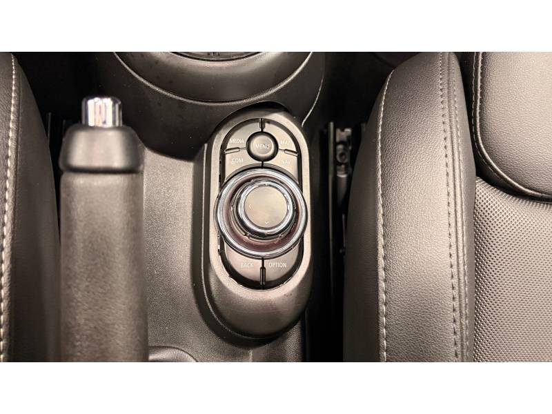 Mini Mini Hatch 3 Portes Cooper 136 ch DKG7 Edition Camden  occasion � Limoges - photo n�6