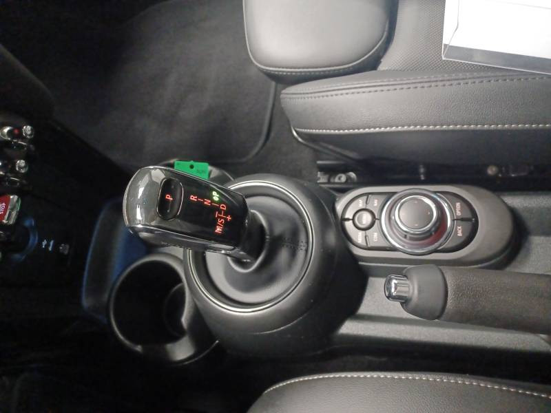 Mini Mini Hatch 3 Portes Cooper 136 ch DKG7 Edition Camden  occasion  Lormont - photo n10