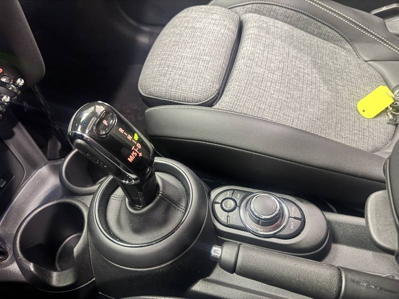 Mini Mini Hatch 3 Portes Cooper 136 ch DKG7 Edition Premium Plus  occasion  Carcassonne - photo n6