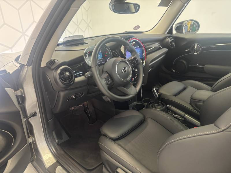 Mini Mini Hatch 3 Portes Cooper 136 ch DKG7 Edition Premium Plus 2024 - photo n°5 Mini Mini Hatch 3 Portes Cooper 136 ch DKG7 Edition Premium Plus  occasion à Béziers - photo n°5