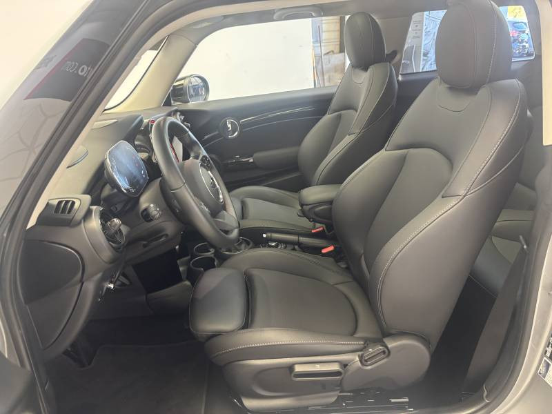 Mini Mini Hatch 3 Portes Cooper 136 ch DKG7 Edition Premium Plus 2024 - photo n°4 Mini Mini Hatch 3 Portes Cooper 136 ch DKG7 Edition Premium Plus  occasion à Béziers - photo n°4