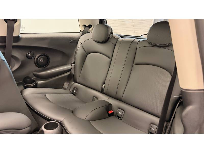 Mini Mini Hatch 3 Portes Cooper 136 ch DKG7 Edition Premium Plus  occasion � Limoges - photo n�15