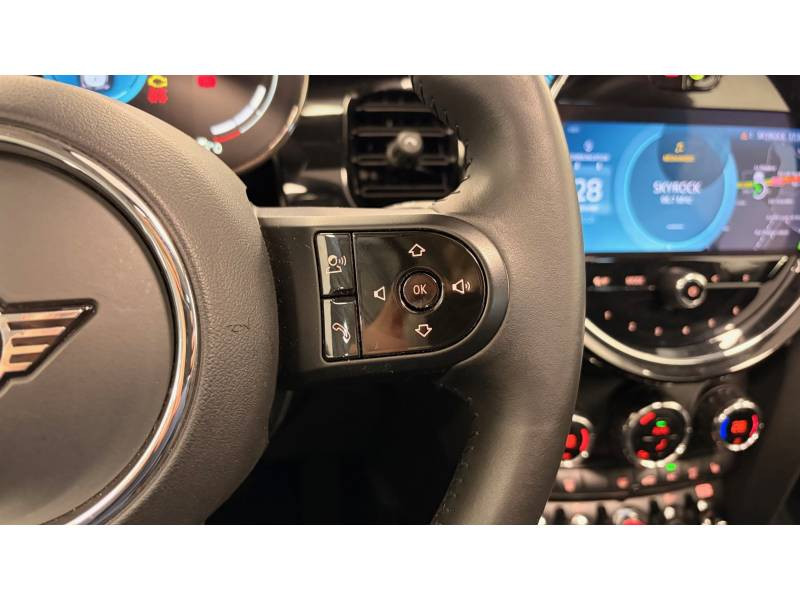 Mini Mini Hatch 3 Portes Cooper 136 ch DKG7 Edition Premium Plus  occasion � Limoges - photo n�18