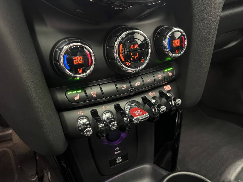 Mini Mini Hatch 3 Portes Cooper 136 ch DKG7 Edition Premium Plus  occasion � Lormont - photo n�11
