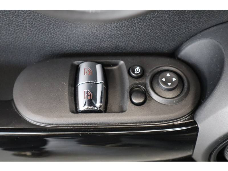 Mini Mini Hatch 3 Portes Cooper 136 ch DKG7 Edition Premium  occasion � Lescar - photo n�16