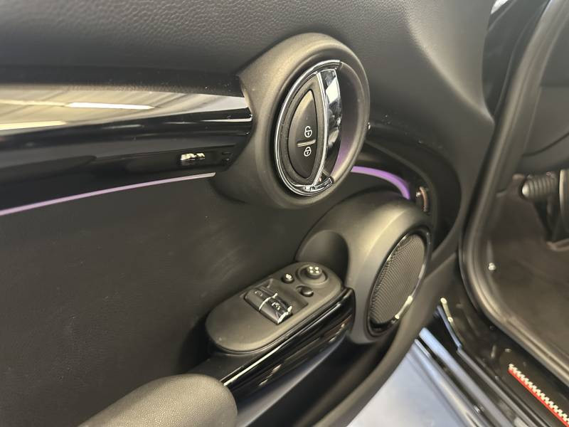 Mini Mini Hatch 3 Portes Cooper 136 ch DKG7 Finition John Works  occasion  Brive-la-Gaillarde - photo n16