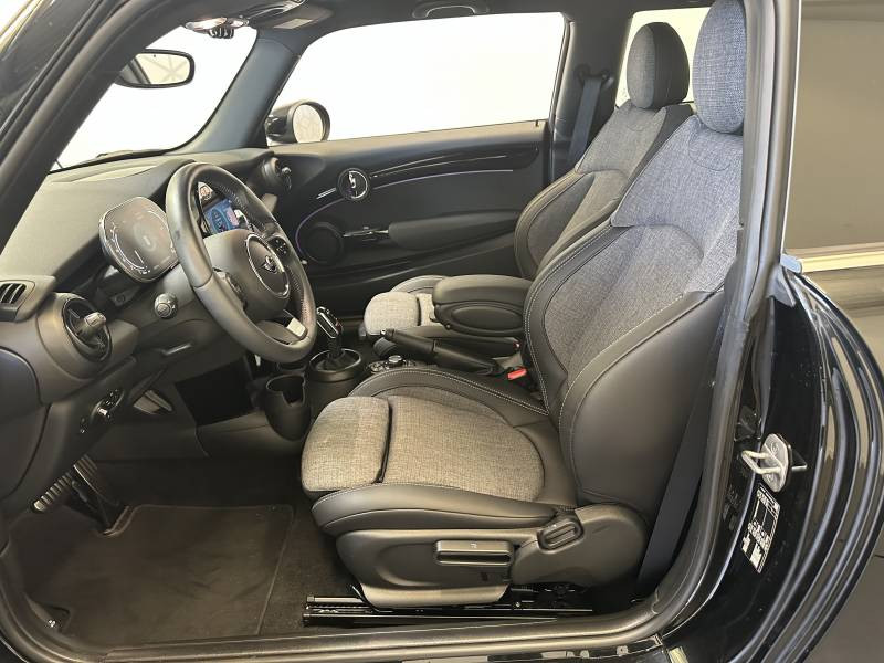 Mini Mini Hatch 3 Portes Cooper 136 ch DKG7 Finition John Works  occasion  Brive-la-Gaillarde - photo n4