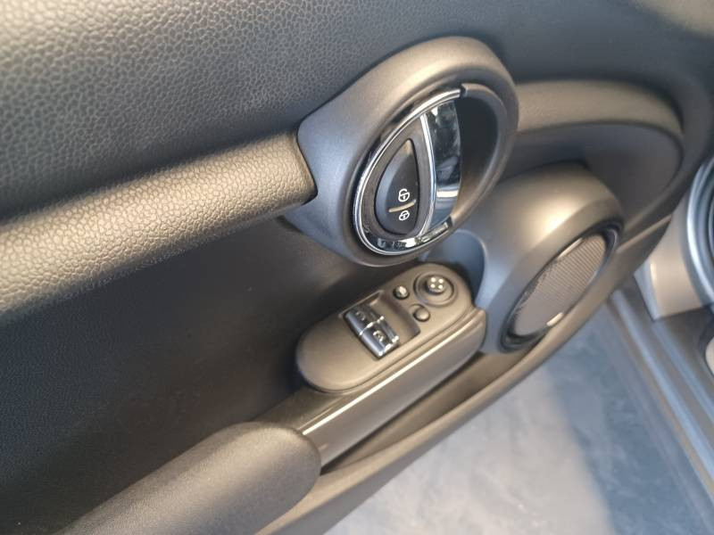 Mini Mini Hatch 3 Portes Cooper 136 ch Edition Blackfriars  occasion  Tarbes - photo n10