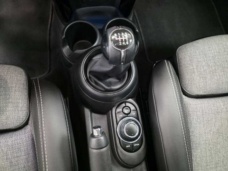 Mini Mini Hatch 3 Portes Cooper 136 ch Edition Camden  occasion  Limoges - photo n6