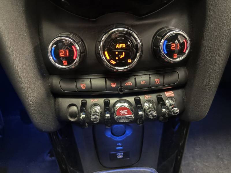 Mini Mini Hatch 3 Portes Cooper 136 ch Edition Greenwich  occasion � B�ziers - photo n�20