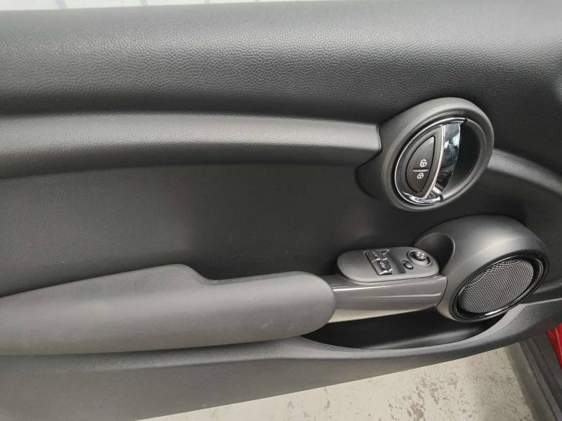 Mini Mini Hatch 3 Portes Cooper 136 ch Finition Chili  occasion  Cahors - photo n4