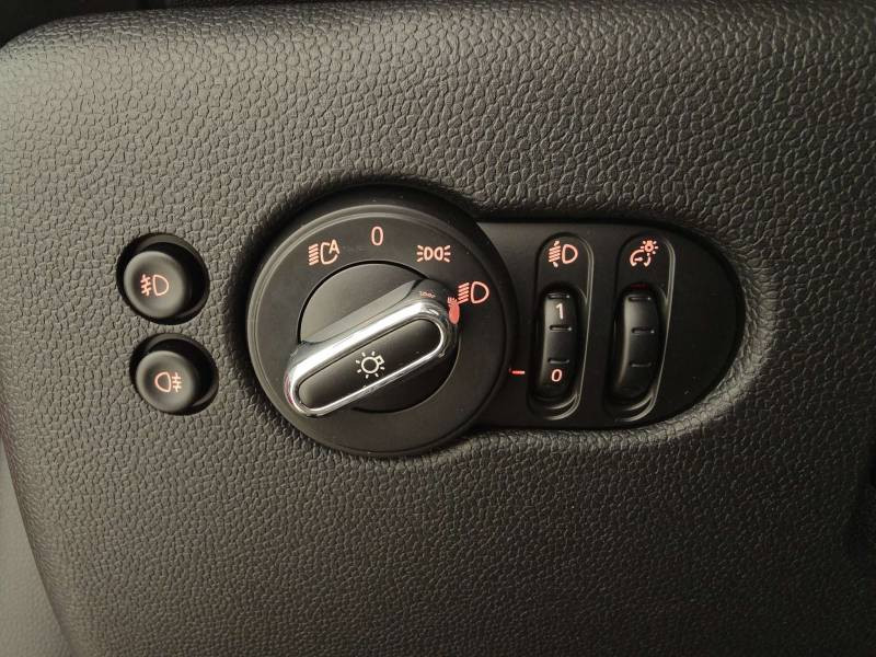Mini Mini Hatch 3 Portes Cooper 136 ch Finition Chili  occasion  Cahors - photo n15