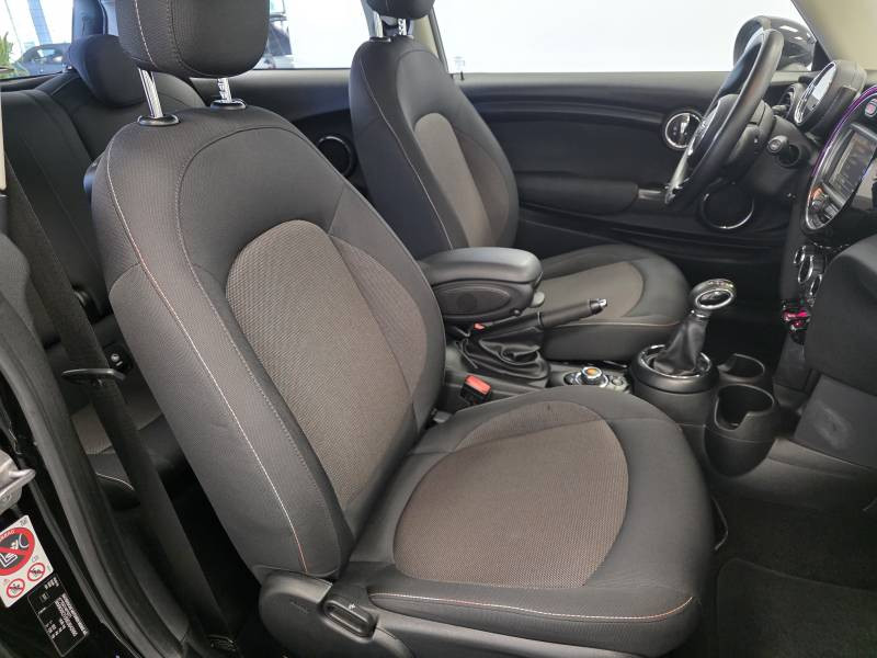 Mini Mini Hatch 3 Portes Cooper D 116 ch BVA6  occasion  Limoges - photo n8