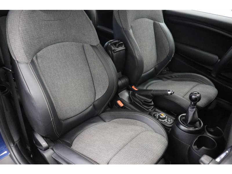 Mini Mini Hatch 3 Portes Cooper D 116 ch Pack Chili  occasion � MOURENX - photo n�11