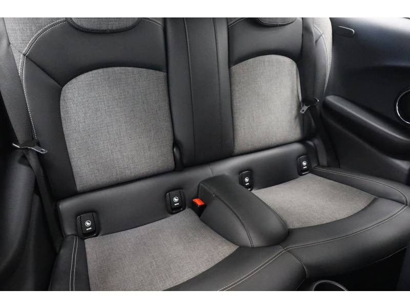 Mini Mini Hatch 3 Portes Cooper D 116 ch Pack Chili  occasion � MOURENX - photo n�12