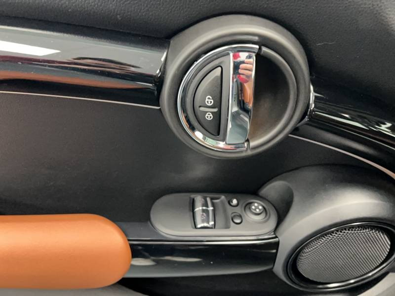 Mini Mini Hatch 3 Portes Cooper S 178 ch DKG7 Edition Premium Plus  occasion  Limoges - photo n15