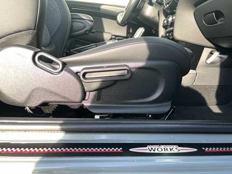 Mini Mini Hatch 3 Portes Cooper S 192 ch BVA7 Finition John Works  occasion � Auch - photo n�16