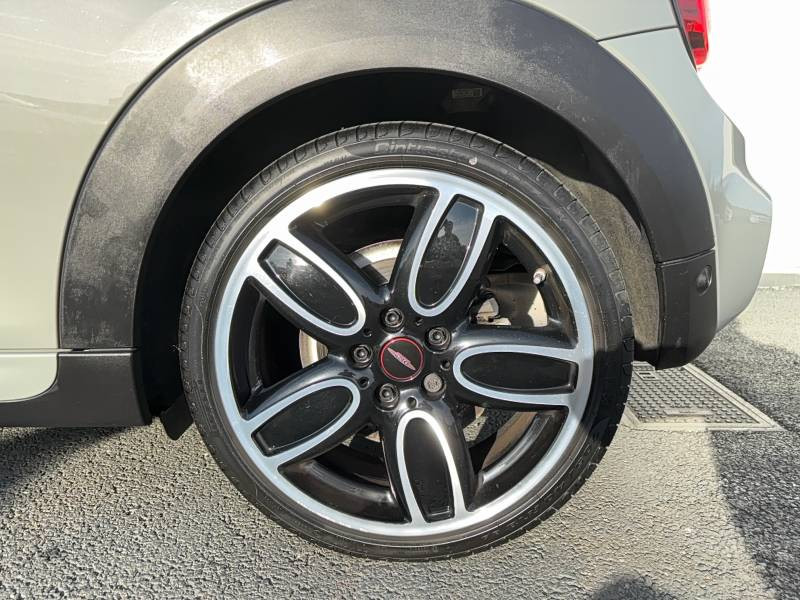 Mini Mini Hatch 3 Portes Cooper S 192 ch BVA7 Finition John Works  occasion � Auch - photo n�19