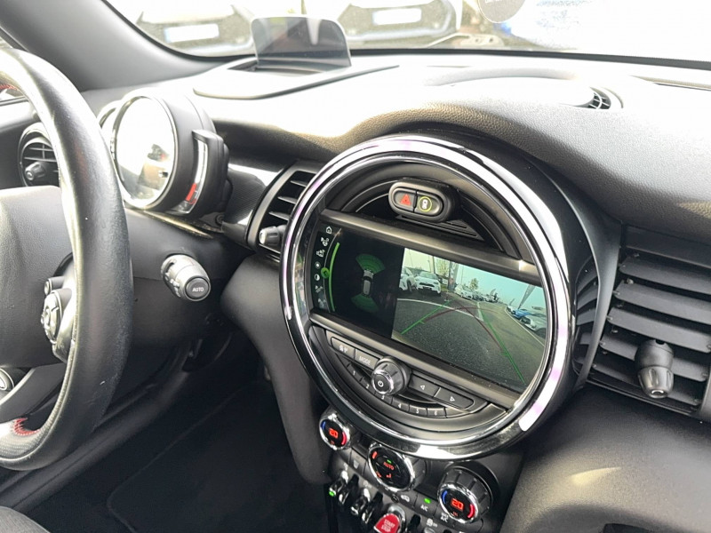 Mini Mini Hatch 3 Portes Cooper SD 170 ch BVA8 Finition John Cooper Wo  occasion � Brive-la-Gaillarde - photo n�17