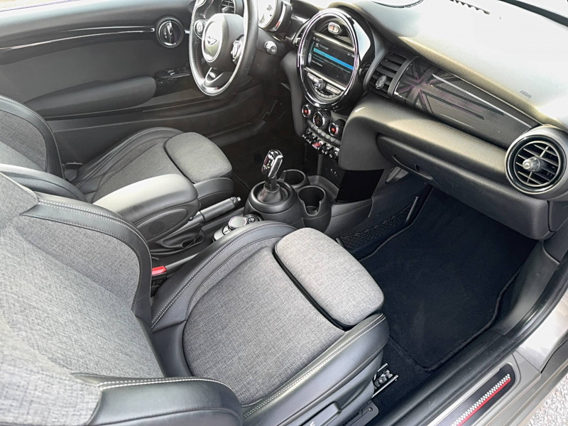 Mini Mini Hatch 3 Portes Cooper SD 170 ch BVA8 Finition John Cooper Wo  occasion � Brive-la-Gaillarde - photo n�12