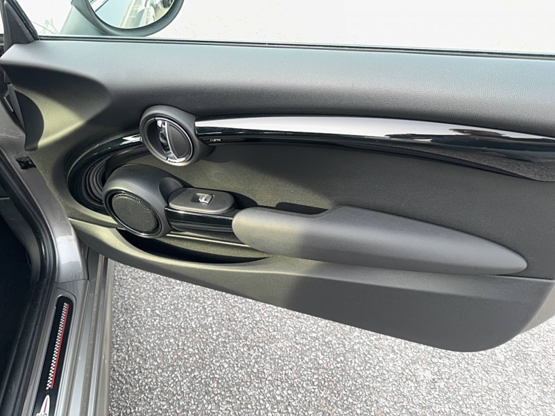 Mini Mini Hatch 3 Portes Cooper SD 170 ch BVA8 Finition John Cooper Wo  occasion � Brive-la-Gaillarde - photo n�14