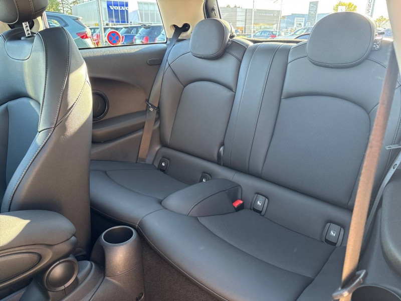 Mini Mini Hatch 3 Portes Cooper SE 184 ch Edition Camden 3p 2022 - photo n°14 Mini Mini Hatch 3 Portes Cooper SE 184 ch Edition Camden 3p  occasion à Trelissac - photo n°14