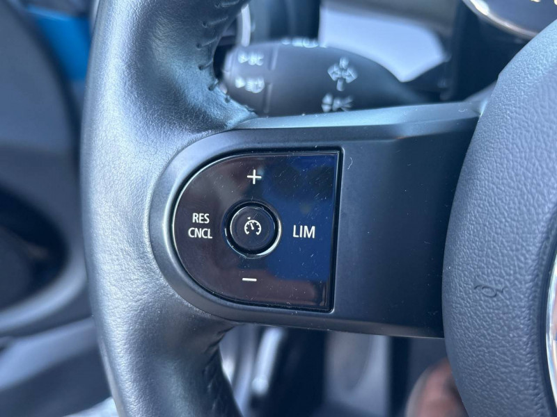 Mini Mini Hatch 3 Portes Cooper SE 184 ch Edition Camden 3p 2022 - photo n°19 Mini Mini Hatch 3 Portes Cooper SE 184 ch Edition Camden 3p  occasion à Trelissac - photo n°19