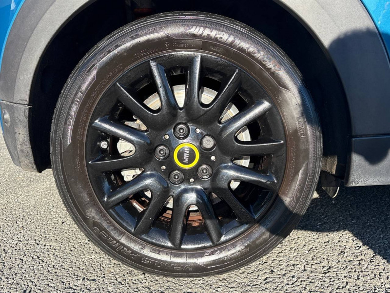 Mini Mini Hatch 3 Portes Cooper SE 184 ch Edition Camden 3p 2022 - photo n°8 Mini Mini Hatch 3 Portes Cooper SE 184 ch Edition Camden 3p  occasion à Trelissac - photo n°8