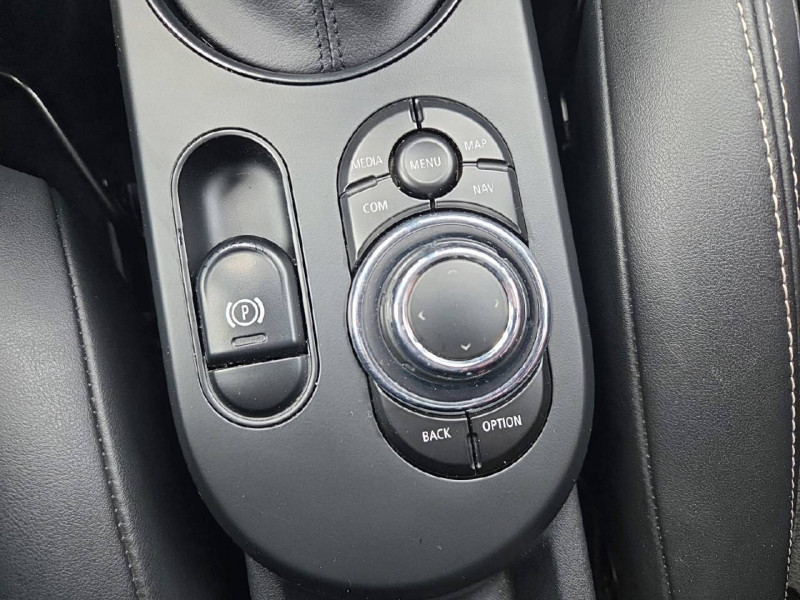 Mini Mini Hatch 3 Portes Cooper SE 184 ch Edition Camden 3p  occasion � Bo� - photo n�15